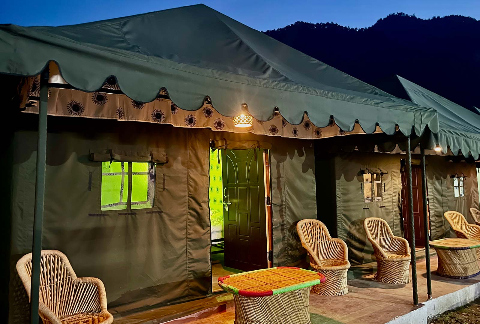 Riverside-camping-in-rishikesh-5